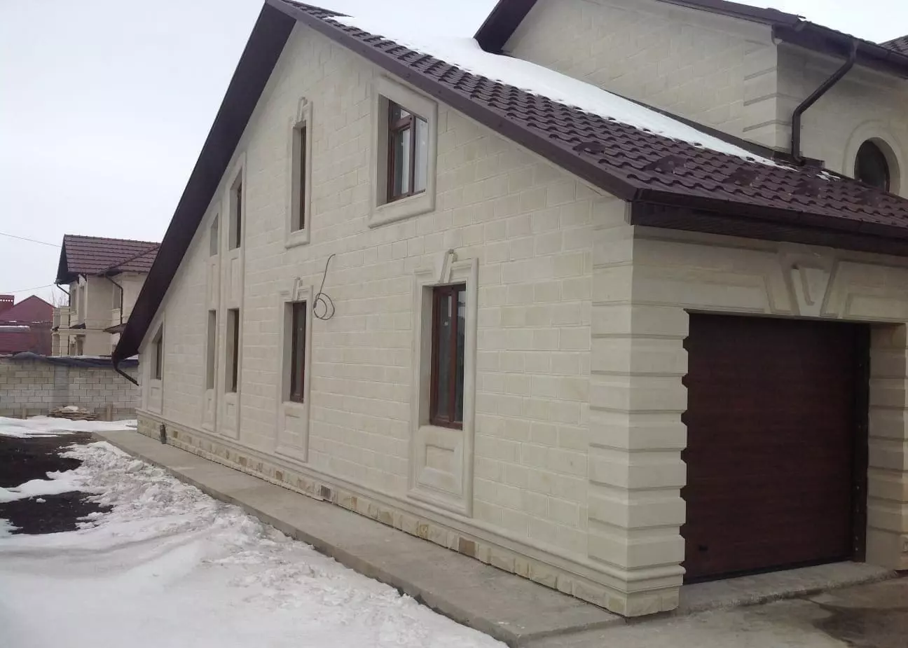 ORNAMENTE DIN PIATRA NATURALA